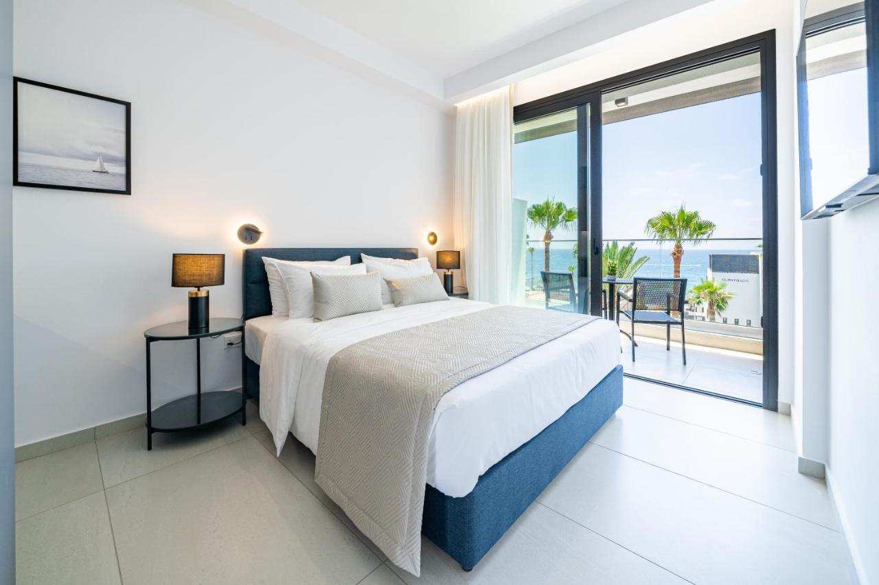 Waterside Sea View Apartments Paphos Exterior foto