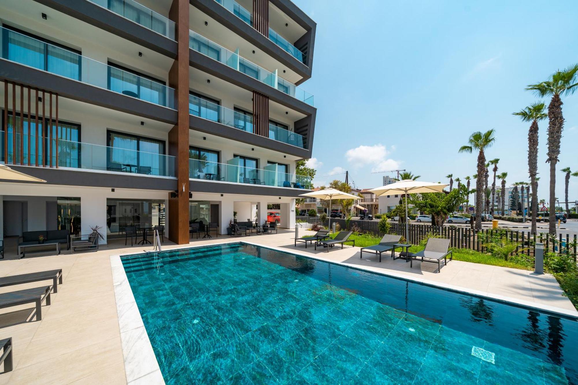 Waterside Sea View Apartments Paphos Exterior foto