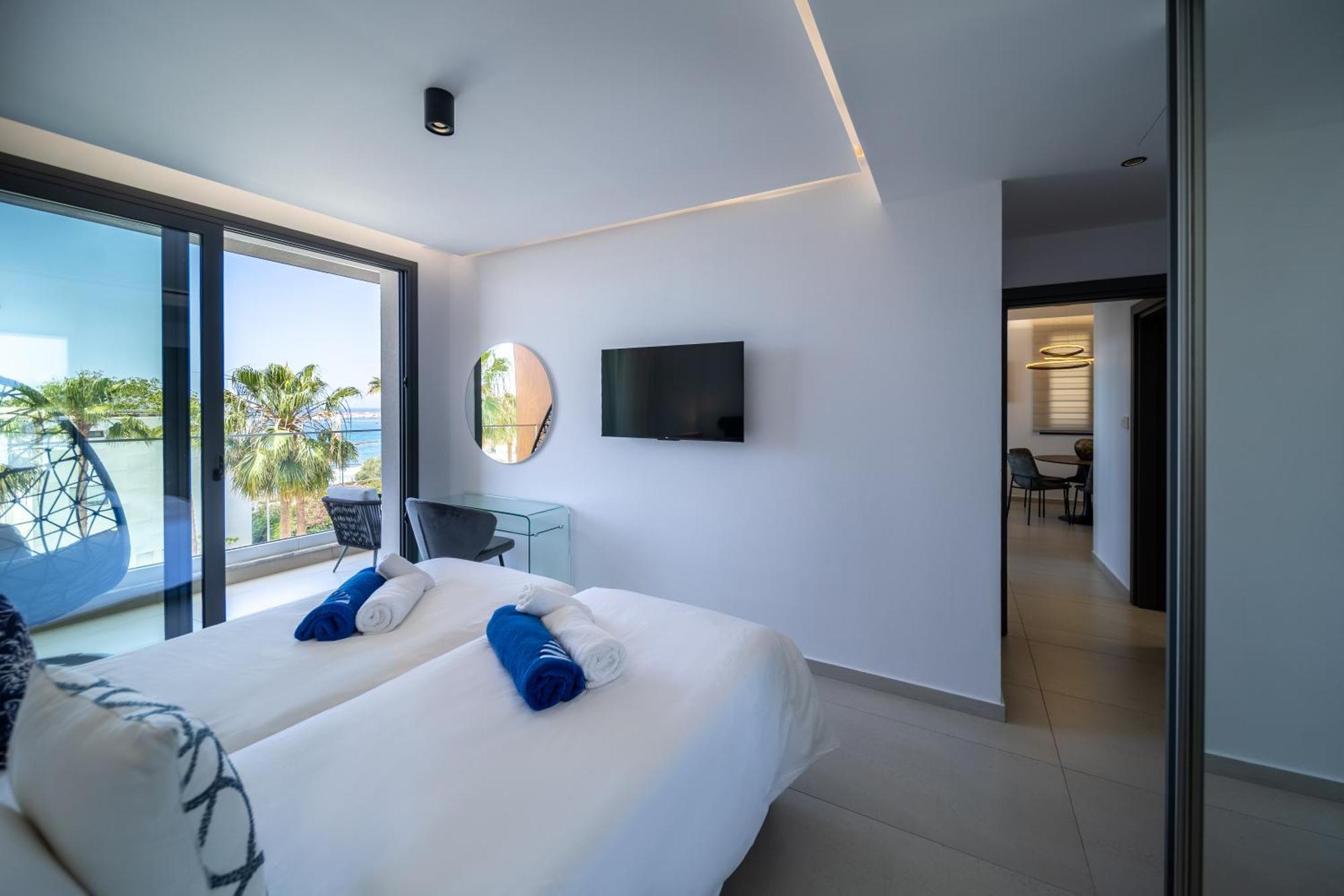 Waterside Sea View Apartments Paphos Exterior foto